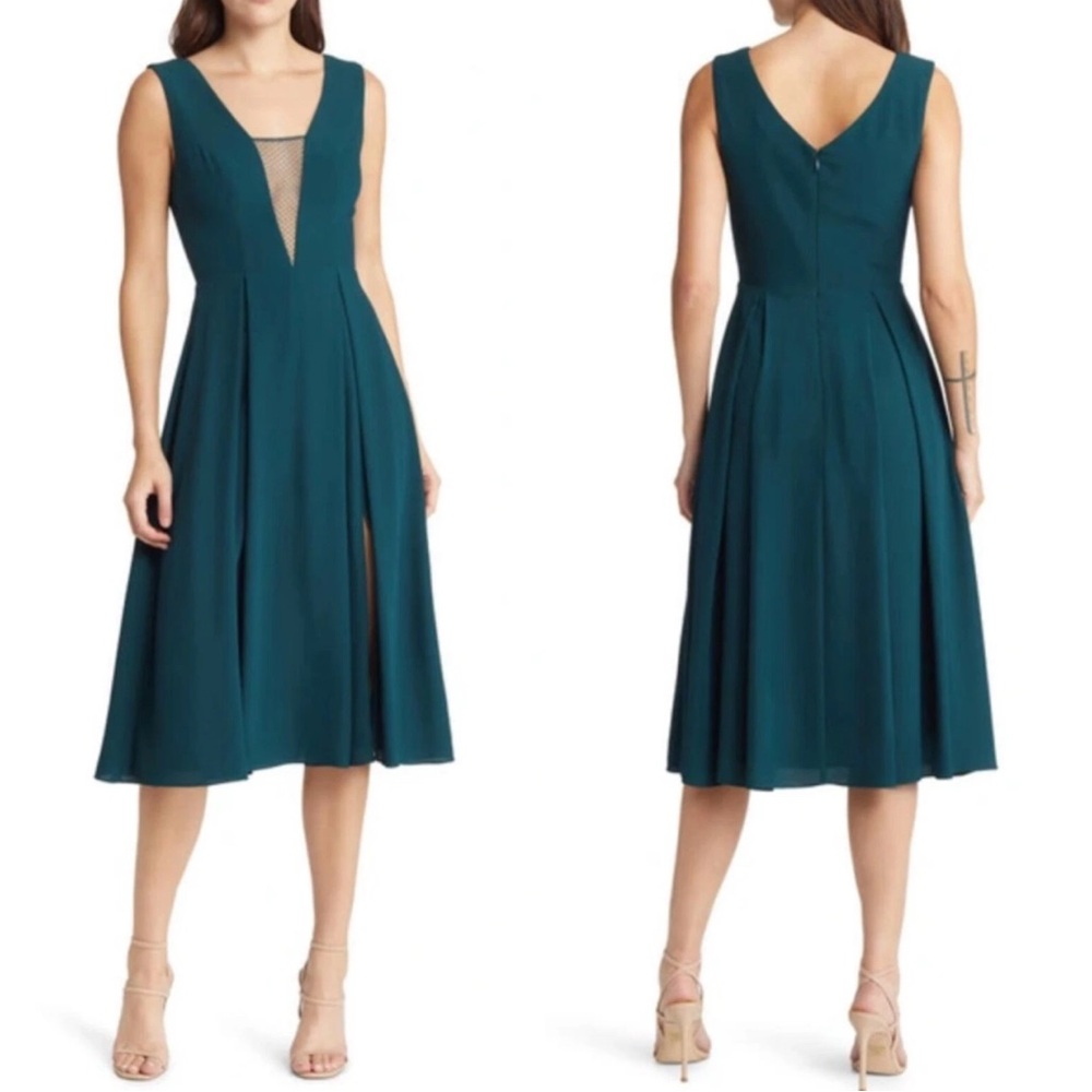 NWT Dress the Population fit to flare dress